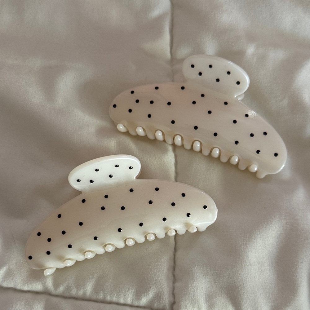 3D POLKA DOT CLAW CLIPS